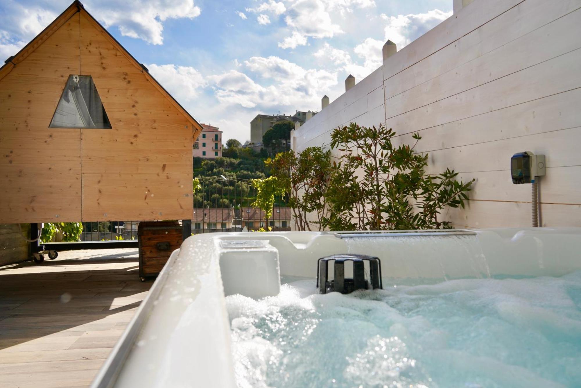 Starsbox Jacuzzi Privata E Piscina Vista Mare Hotel Celle Ligure Eksteriør billede